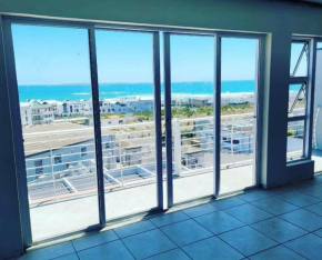 2 Dolphin Ridge , Quiet and Peaceful Penthouse